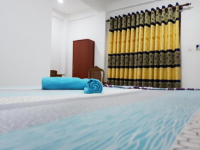 Отель Wick's Apartment  Hikkaduwa